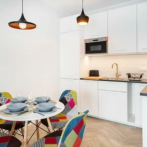 Apartament Rondo Wiatraczna By Renters