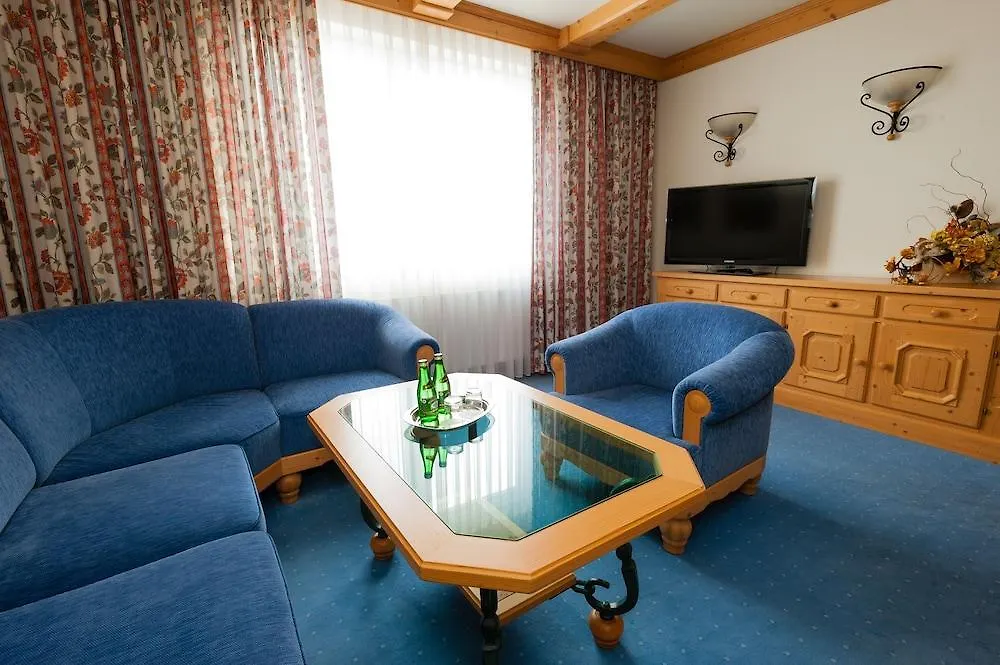 Hotel Partner Varsóvia 3*,  Polónia