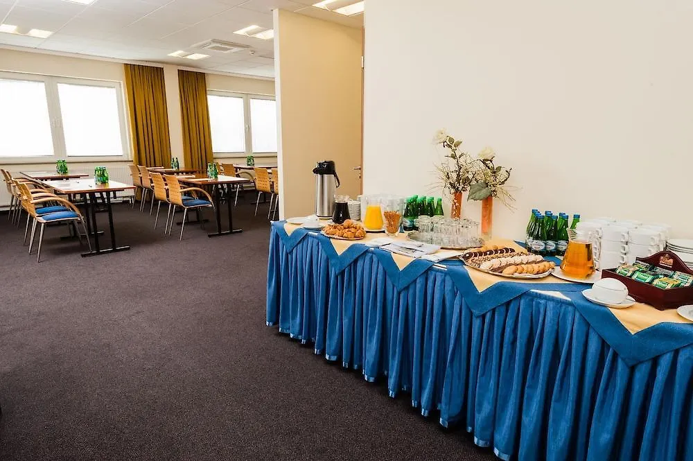 Hotel Partner Varsóvia Polónia